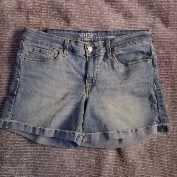 Levi Jean Shorts Size 10 - Picture 5 of 6